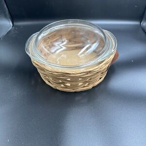 Vintage Pyrex 024 Clear‎ Dish 2 Quart Glass Round W/Lid Basket Carrier Handles